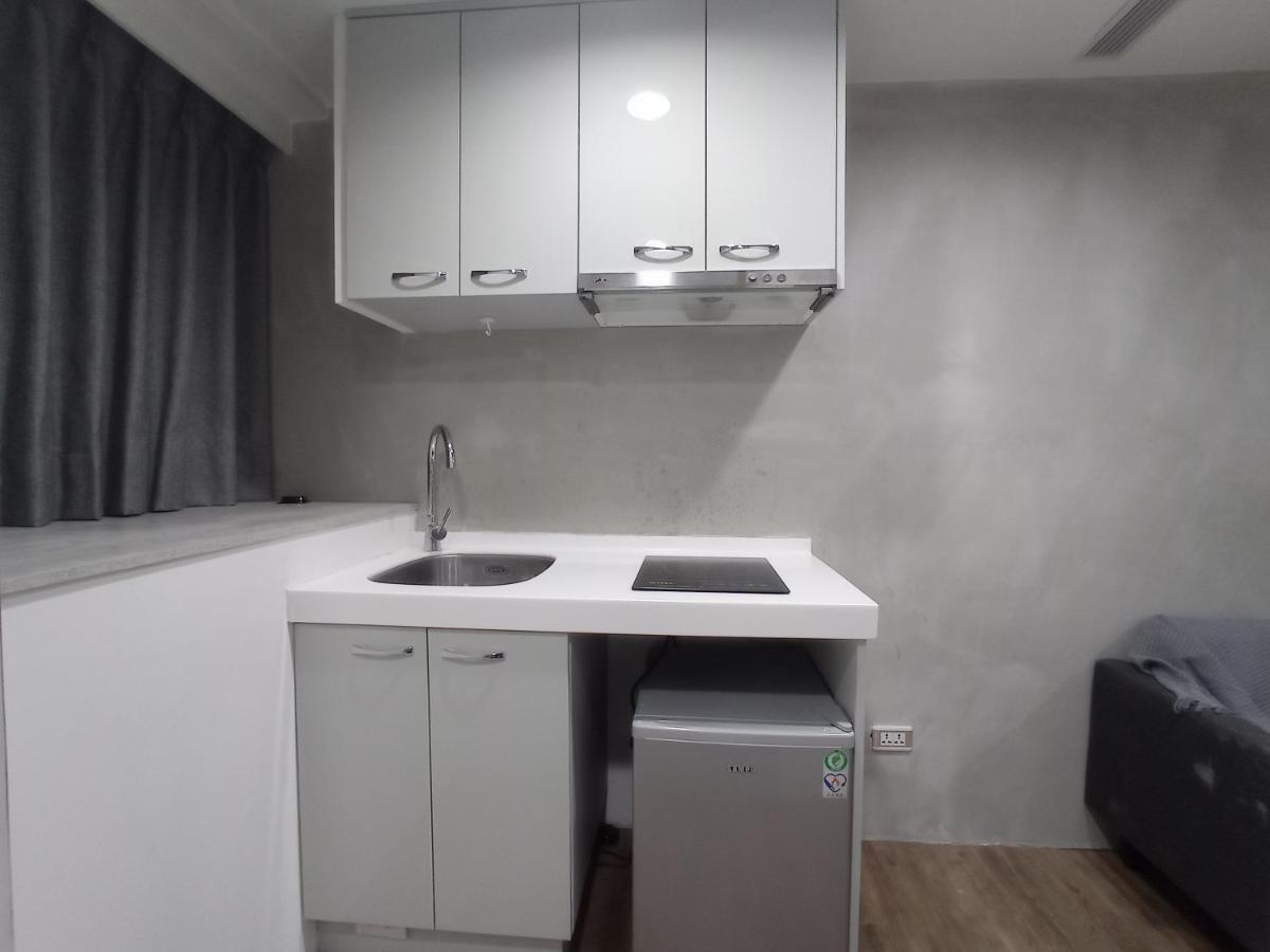 Meworld Hotel - Daan Tajpej Zewnętrze zdjęcie